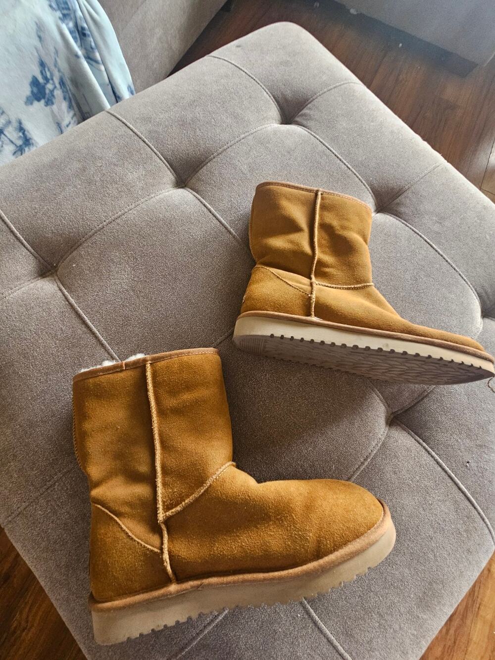 Koolaburra by UGG Classic Mini Suede Winter Boots Women’s Size 9